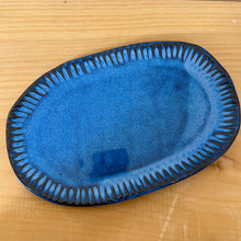 Load image into Gallery viewer, Small Carved Tray-Laurel
