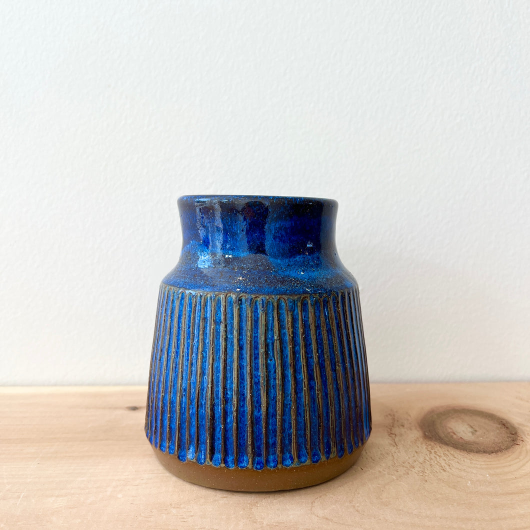 Medium Vase -Laurel