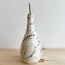 Load image into Gallery viewer, Oil Cruet-Emovere
