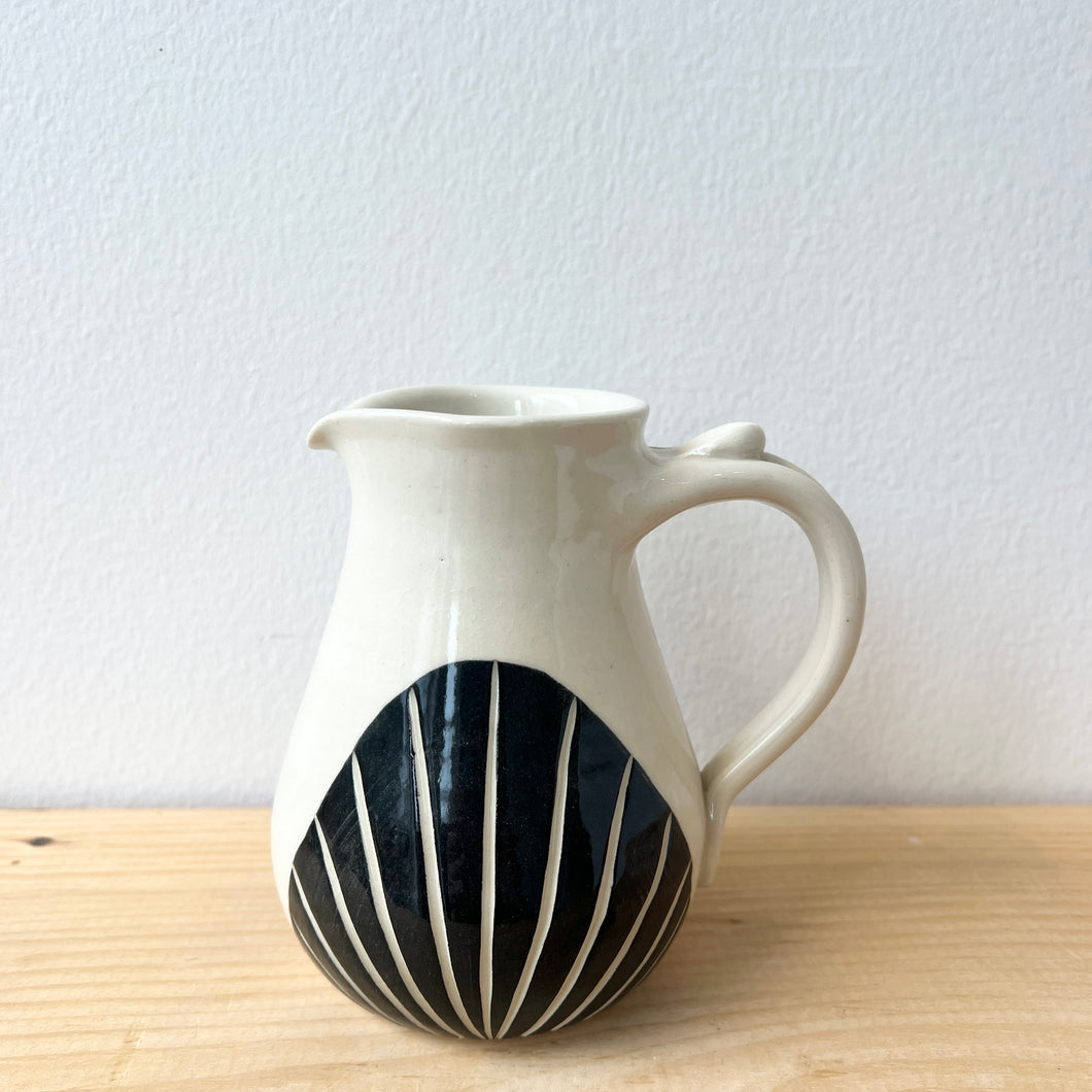 Small pitcher-Sunrise