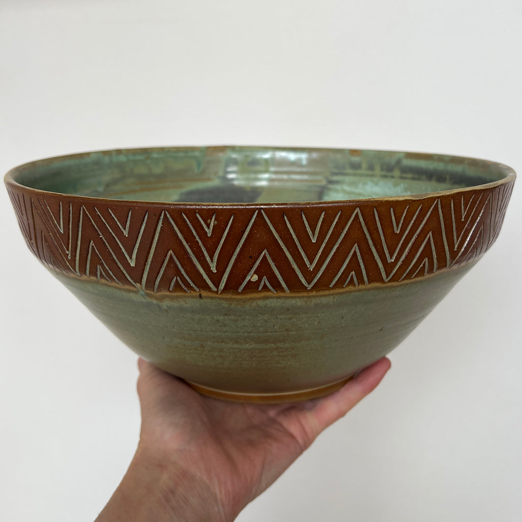 Serving Bowl-Triangles