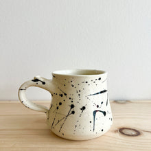 Load image into Gallery viewer, Small Emovere Mug - 3
