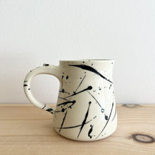 Load image into Gallery viewer, Emovere 12 oz Mug
