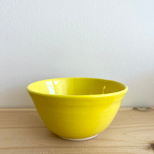 Load image into Gallery viewer, Daffodil Small Bowl
