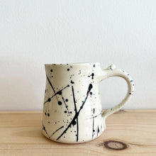 Load image into Gallery viewer, Emovere 12 oz Mug
