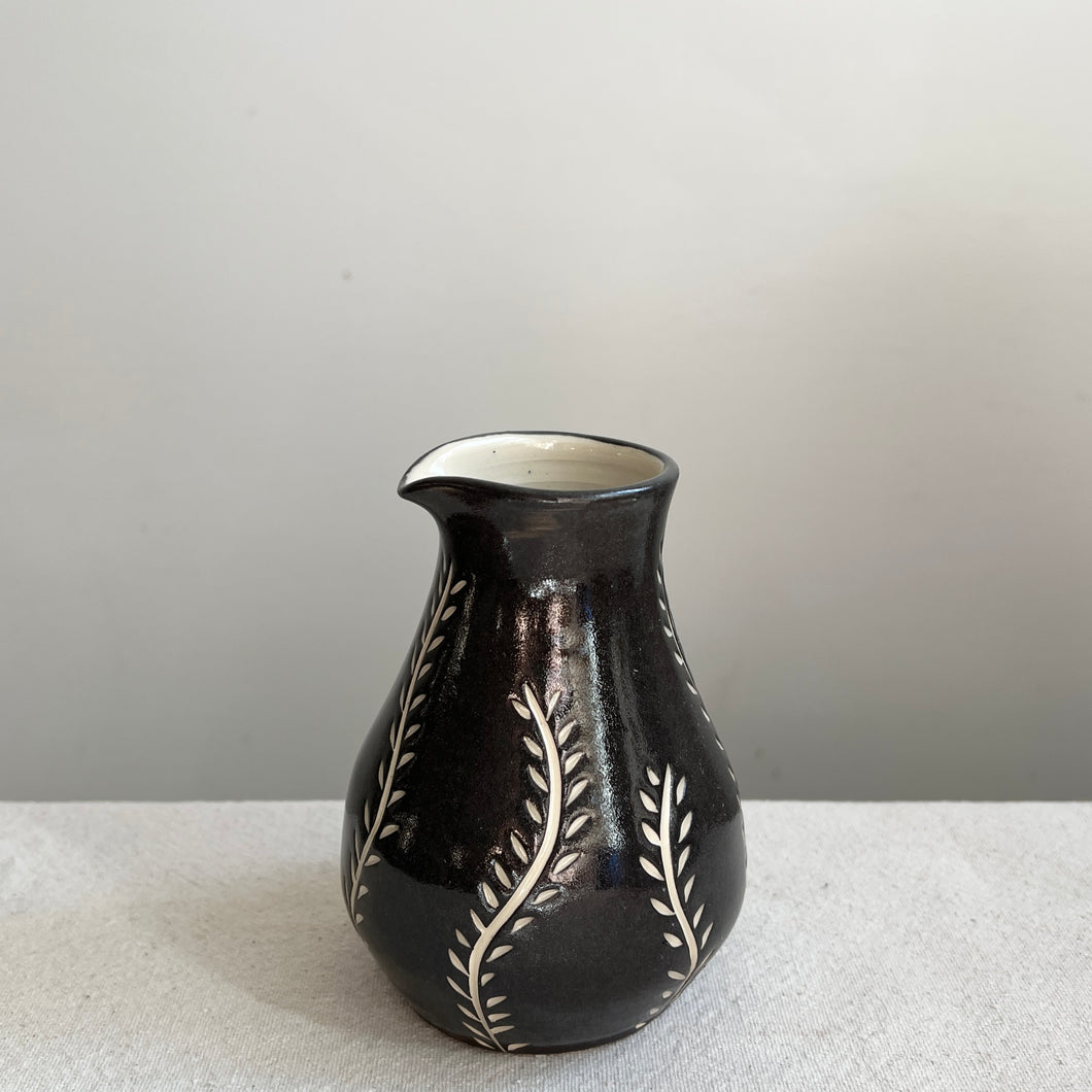 Small pitcher-Vines